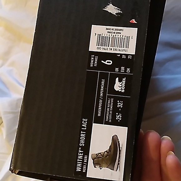 NIB Women's Sorel Whitney Short Lace Green boots size 6 - Picture 11 of 11